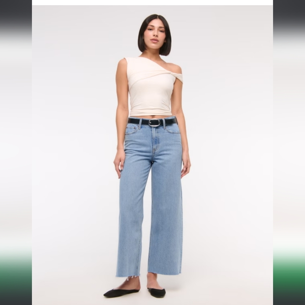 Abercrombie & Fitch High-rise Wide-Leg Crop Jeans